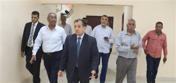   رئيس جامعة جنوب الوادي يتفقد الموقع المقترح لإنشاء مركز الشهادات الثبوتية