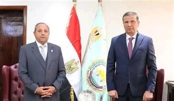   وزير الزراعة يبحث مع محافظ بورسعيد ملف تقنين الأراضي وتعزيز الخدمات البيطرية