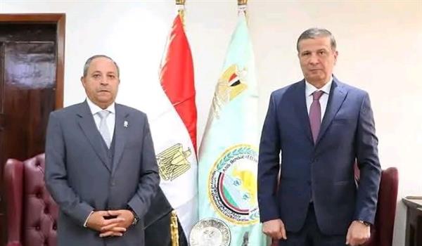 وزير الزراعة يبحث مع محافظ بورسعيد ملف تقنين الأراضي وتعزيز الخدمات البيطرية