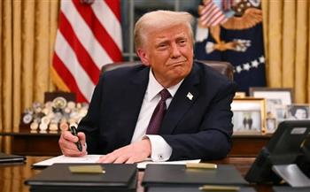   الأسبوع المقبل.. ترامب يعتزم الإعلان عن رسوم جمركية على رقائق أشباه الموصلات 