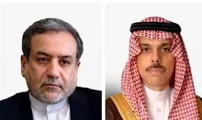   وزيرا خارجية السعودية وإيران يبحثان تطورات الأوضاع بالمنطقة