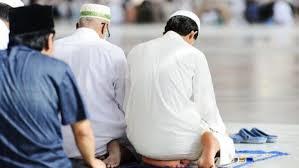   ما هي الحكمة من قراءة المعوذتين عقب كل صلاة؟