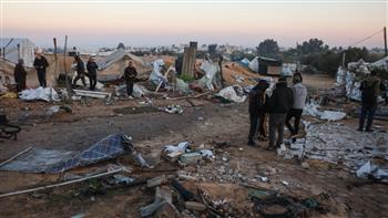   استشهاد 5 فلسطينيين إثر قصف خيام النازحين في قطاع غزة