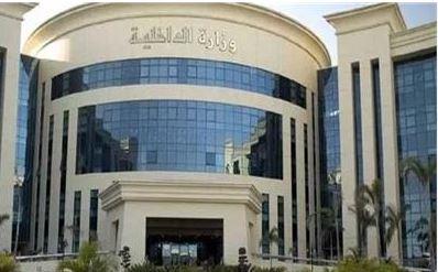 الداخلية تكشف ملابسات تعدي سيدة على عدد من المواطنين بدعوى التحرش بها