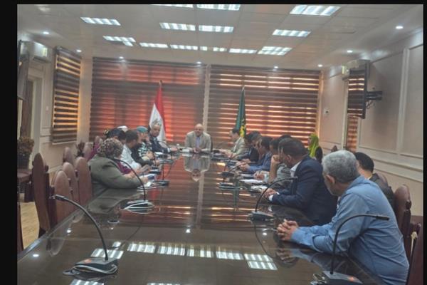 محافظ القليوبية يقترح إنشاء رابطة أو جمعية لمستثمري الزهور ونباتات الزينة بالقناطر الخيرية