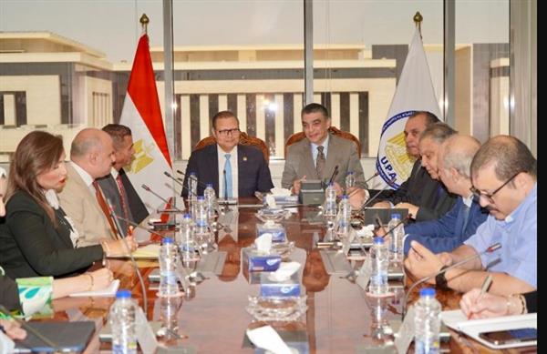 تعاون استراتيجي بين هيئتي الاعتماد والشراء الموحد لدعم استدامة الخدمات الصحية في مصر