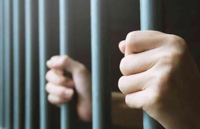 السجن المشدد لرئيس حي بالقاهرة على رشوة