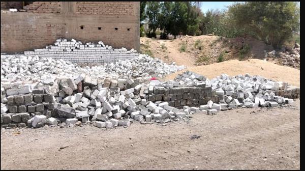 تنفيذ إزالة فورية بقطاع الجوازات بمدينة قنا