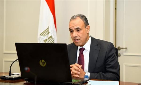 وزير الخارجية يتابع سير خدمة التصديق القنصلي عبر مكاتب البريد