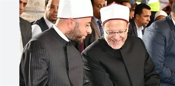 وزير الأوقاف يهنئ الدكتور شوقي علام بتعيينه عميدًا للمعهد العالي للدراسات الإسلامية