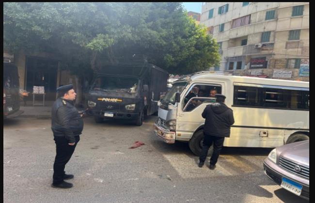 حملات مكثفة على مواقف السيارات بالإسكندرية لمتابعة التزام السائقين بالتعريفة الجديدة