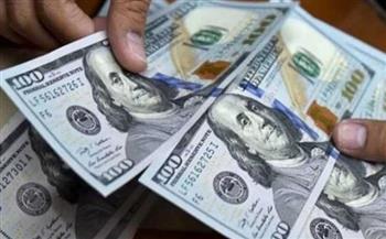   الدولار يتعافى من أدنى مستوياته أمام الين وسط هدوء في المحادثات التجارية بين واشنطن وطوكيو