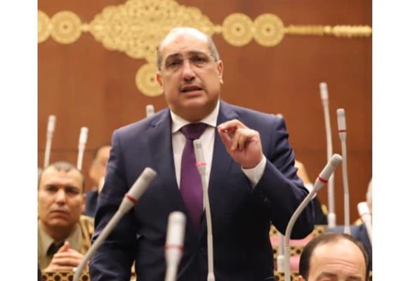 وهبة: قانون العمل الجديد نقلة نوعية تحفظ التوازن بين حقوق العامل وصاحب العمل