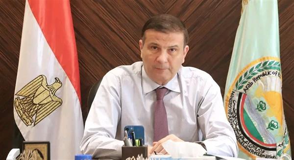 وزير الزراعة يوجه بمتابعة أعمال حصاد وتوريد القمح وتذليل العقبات أمام المزارعين