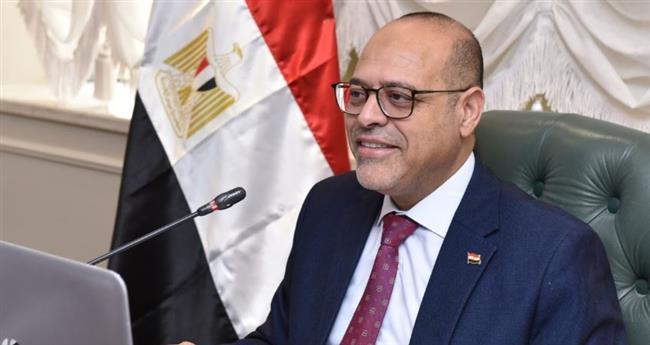 وزير العمل: الاثنين والخميس المُقبلان إجازة للعاملين بالقطاع الخاص بمناسبة عيدي شم النسيم وتحرير سيناء