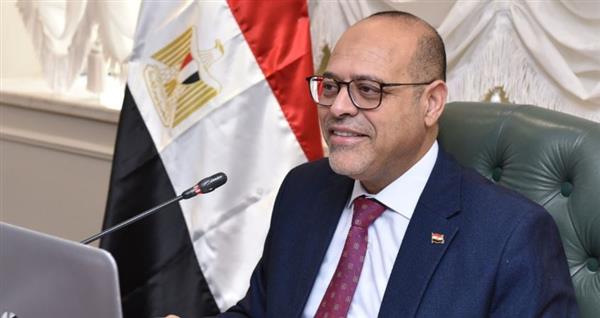 وزير العمل: الاثنين والخميس المُقبلان إجازة للعاملين بالقطاع الخاص بمناسبة عيدي شم النسيم وتحرير سيناء