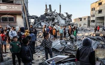   استشهاد 5 فلسطينيين بينهم طفلة إثر قصف الاحتلال مدينتي دير البلح ورفح