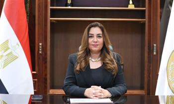   وزيرة التنمية المحلية تهنئ البابا تواضروس الثاني بعيد القيامة المجيد