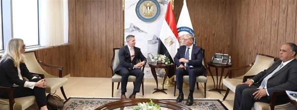 مباحثات مشتركة بين وزير البترول ورئيس شركة كابريكورن انجرى البريطانية