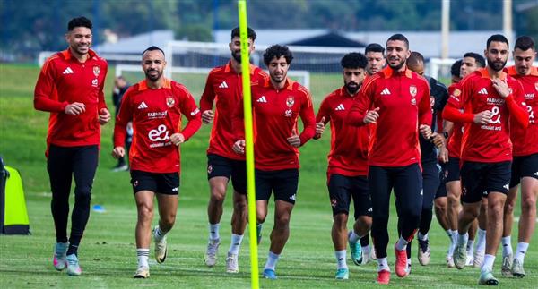 الأهلي يمنح وسائل الإعلام حضور 15 دقيقة من مران الفريق