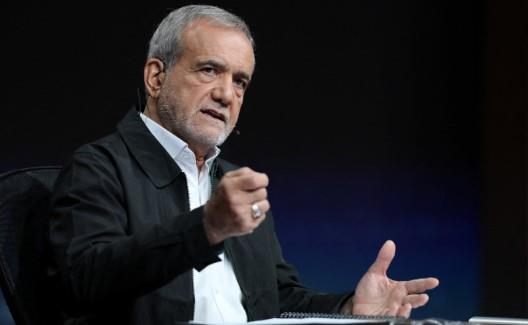 الرئيس الإيراني: السلام طريقنا للإنجازات الكبرى.. ولن نربط شؤوننا الداخلية بواشنطن