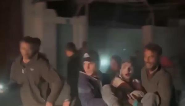 قصف مدفعي وغارات جوية كثيفة.. "القاهرة الإخبارية" ترصد آخر التطورات في غزة