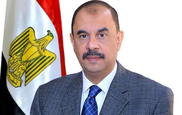 محافظ سوهاج يهنئ البابا تواضروس الثاني بمناسبة عيد القيامة المجيد