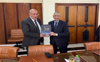   رئيس الأكاديمية العربية يبحث مع مسؤولين مغاربة تطوير الموانئ وسلاسل الإمداد وتبادل الخبرات