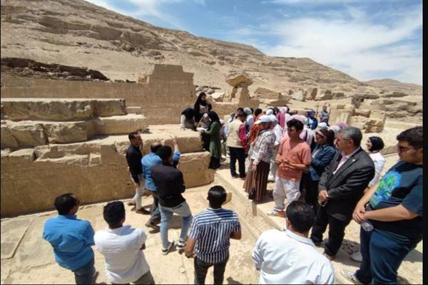 كلية الآثار بجامعة سوهاج تنظم لطلابها زيارة ميدانية لمنطقة أتريبس الأثرية