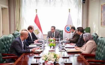   وزير الصحة يجتمع مع رئيس هيئة سلامة الغذاء 