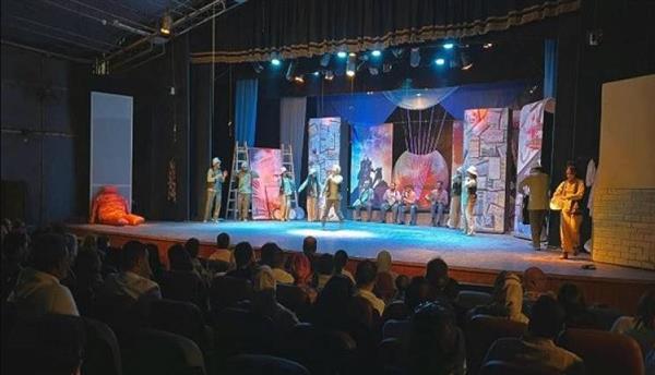 مسارح الدولة .. "كامل العدد" في عروض العيد