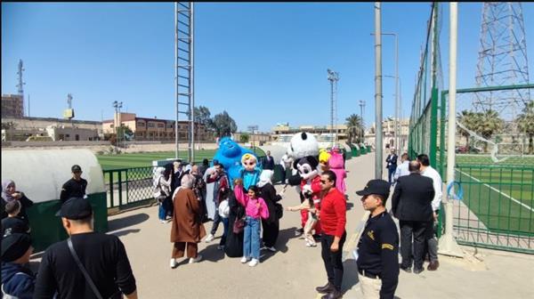 جامعة بنها تنظم حفلا ترفيهيا لمرافقي أطفال  غزة المحجوزين بالمستشفى الجامعى