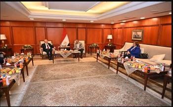   محافظ جنوب سيناء يلتقي الجبالي والوفد المرافق بشرم الشيخ في طريقهم إلى أوزبكستان