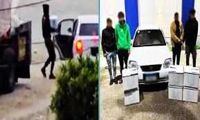 الداخلية تكشف ملابسات فيديو تضمن سرقة بعض الأشخاص لكراتين من أعلى سيارة نقل وتضبط الجناة
