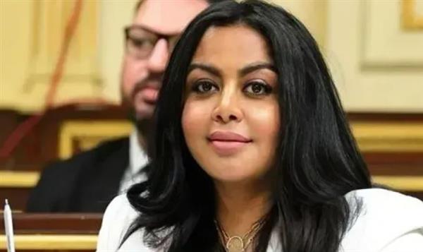 نائبة حماة الوطن تهنئ البابا تواضروس بعيد القيامة المجيد