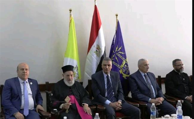 محافظ أسوان يهنئ الإخوة الأقباط بمناسبة عيد القيامة المجيد