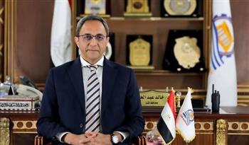   محافظ قنا يهنئ الأنبا عمانوئيل مطران الأقباط الكاثوليك بالأقصر بعيد القيامة المجيد