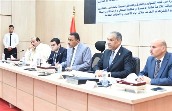 محافظ مطروح يوجه بزيادة أعداد سيارات نقل مياه الشرب بمدن السلوم والنجيلة
