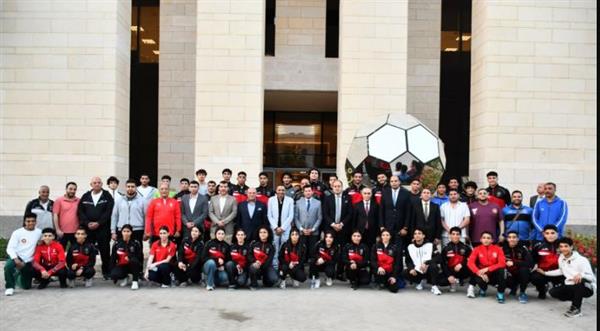وزير الرياضة يجتمع باتحاد المصارعة ومنتخب مصر استعدادًا للبطولة الأفريقية بالمغرب