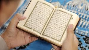   هل تجوز قراءة القرآن الكريم بملابس خفيفة؟