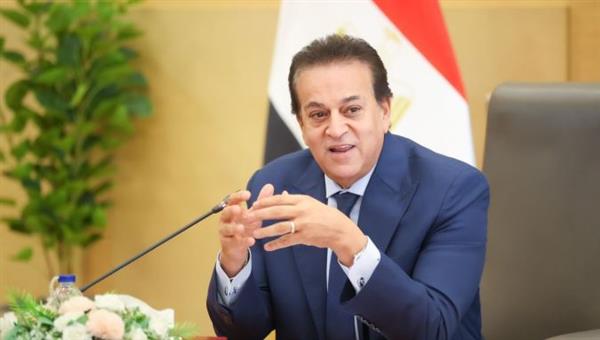 وزير الصحة يوجه بمواصلة العمل على تدريب وتأهيل الفرق الطبية