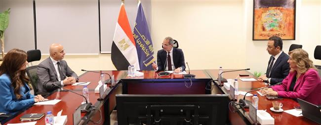 "الاتصالات" تتعاون مع "مايكروسوفت" لتدريب 100 ألف شاب وموظف حكومى على تقنيات الذكاء الاصطناعى 