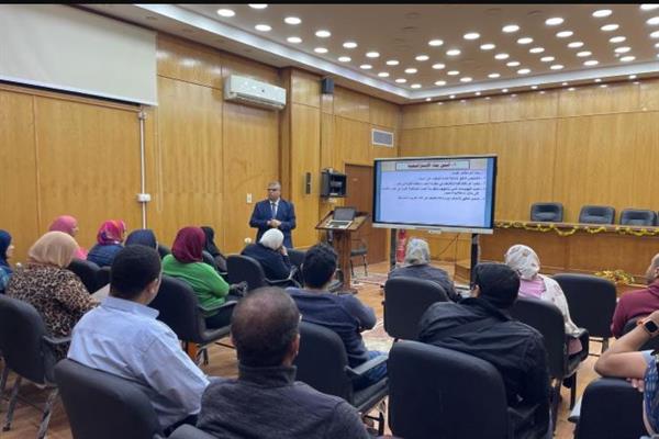 جامعة قناة السويس تختتم برنامجا تدريبيا لمكافحة الفساد