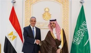   وزير الخارجية يبحث مع نظيره السعودى العديد من القضايا الدولية والإقليمية ذات الاهتمام المشترك