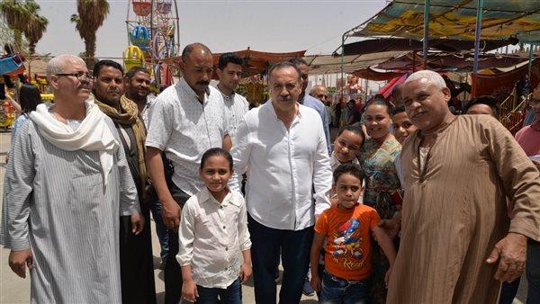 شم النسيم .. محافظ أسيوط يتفقد الحدائق والمتنزهات لمشاركة المواطنين احتفالاتهم