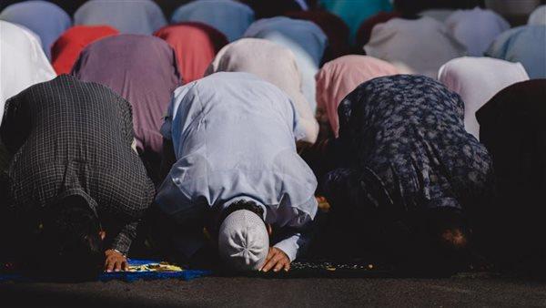 يقع فيها كثيرون.. أفعال تمنع استجابة الدعاء