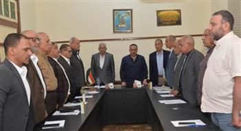   محافظ أسيوط يشهد أول اجتماع لمجلس الأمناء والآباء والمعلمين عقب إعادة تشكيله