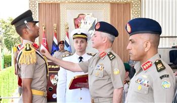   القوات المسلحة تحتفل بتخريج الدفعة 167 من كلية الضباط الإحتياط