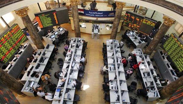 تباين أداء مؤشرات البورصة لدى إغلاق تعاملات اليوم