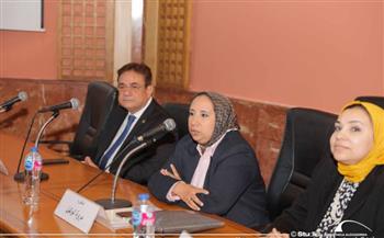   طلاب جامعة بنها الأهلية في مكتبة الإسكندرية 